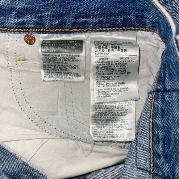 Levi’s Jeans Women's Size 27 Wedgie Icon Fit High-Waist Distressed Tapered Leg - Picture 15 of 16